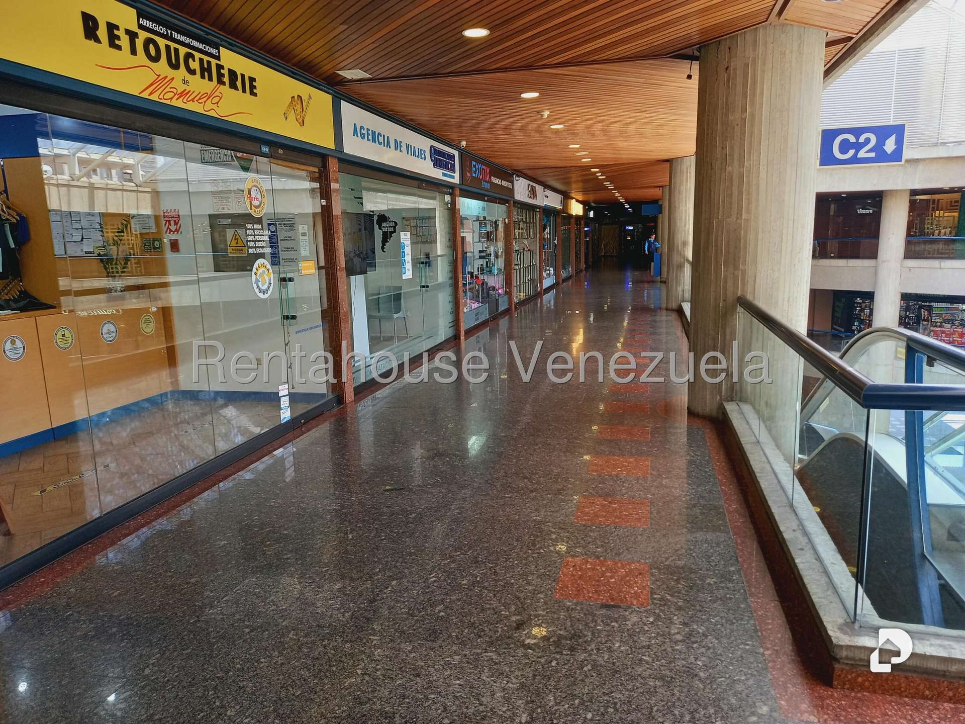 Local comercial en Santa Fe Norte, Caracas – 20