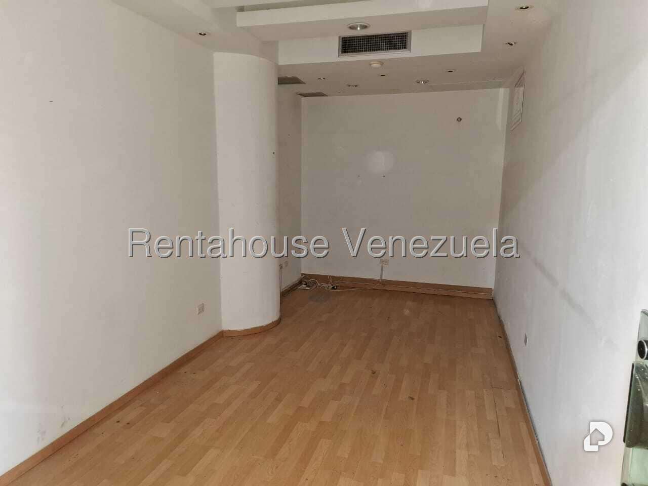 Local comercial en Santa Fe Norte, Caracas – 32