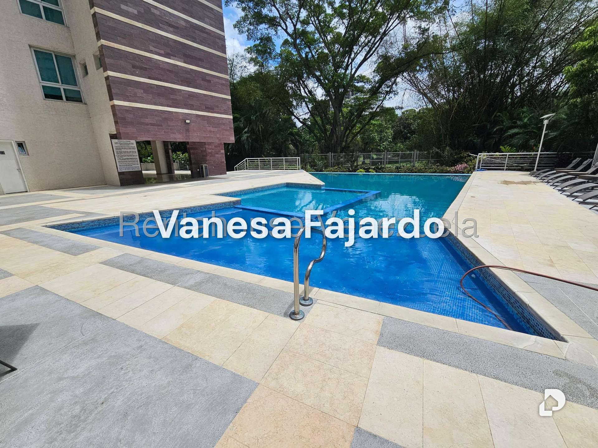 Apartamento en Campo Alegre, Caracas – 17