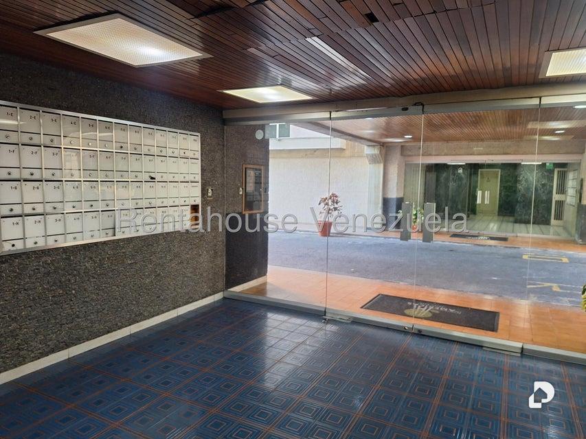Apartamento en Prados del Este, Caracas – 2