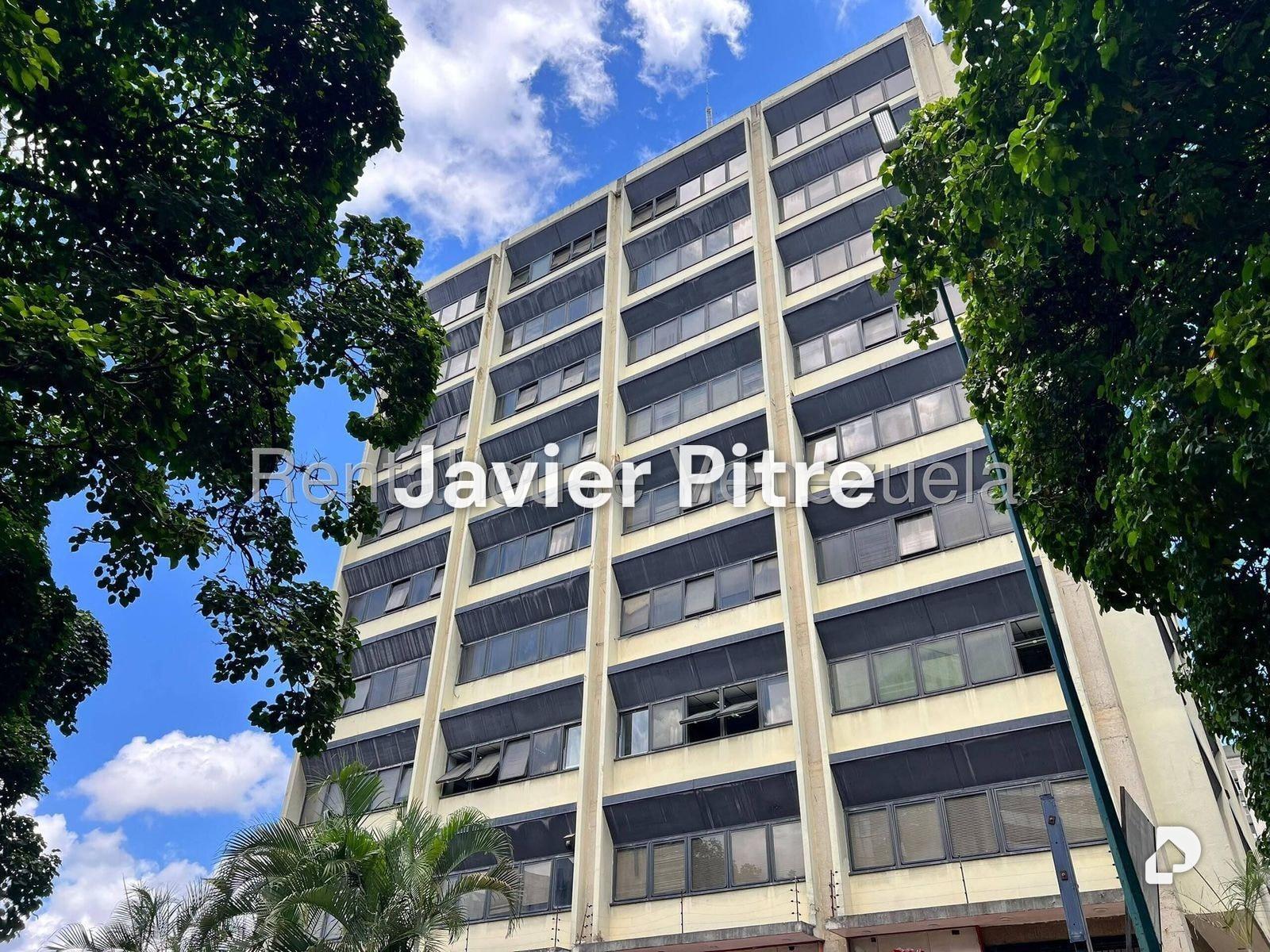 Local comercial en La Urbina, Caracas – 1