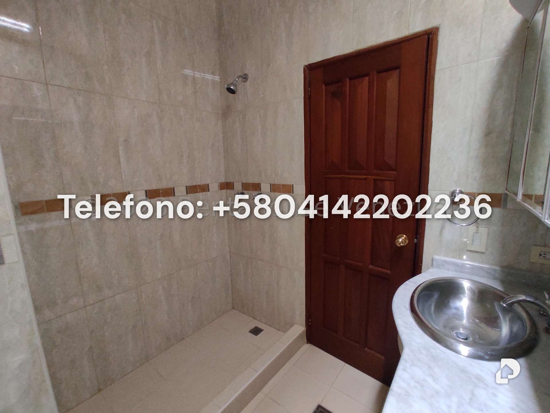 Casa en Colinas del Tamanaco, Caracas – 32
