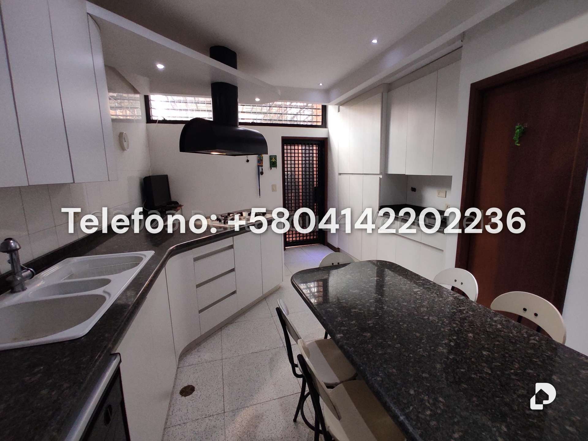 Casa en Colinas del Tamanaco, Caracas – 15