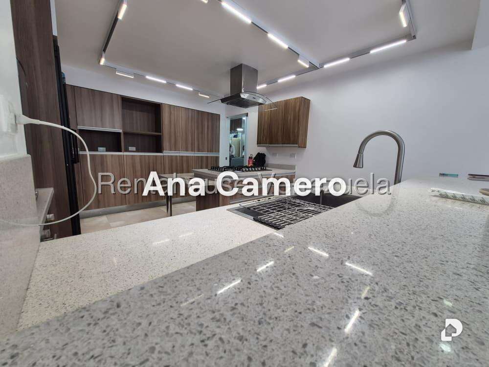 Apartamento en La Boyera, Caracas – 8