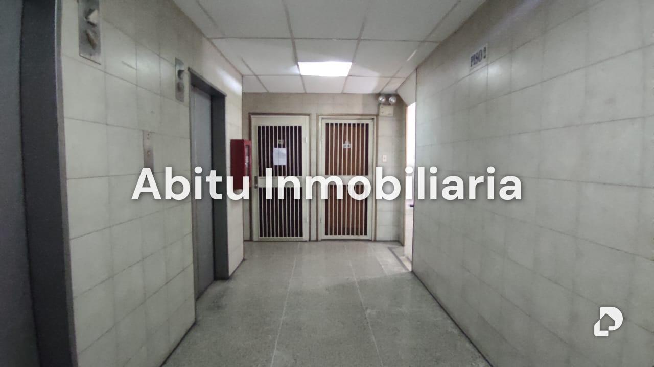 Edificio en La Campiña, Caracas – 1