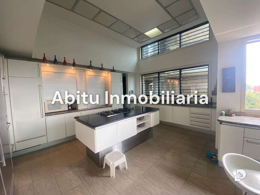 Apartamento en La Castellana, Caracas – 11