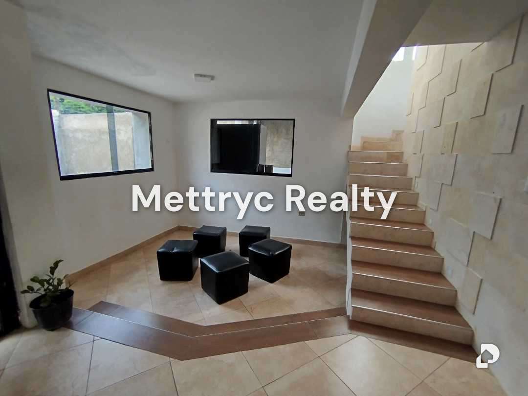 House in Colinas de Guataparo, Valencia – 37