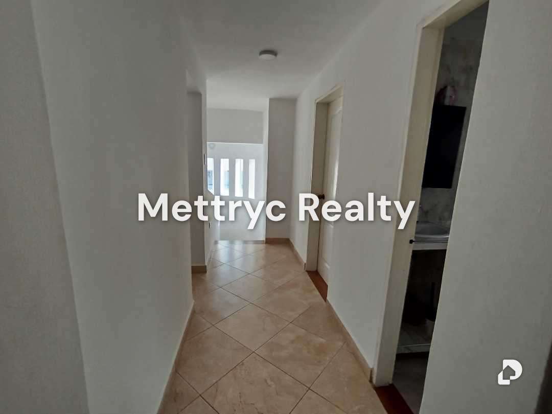 House in Colinas de Guataparo, Valencia – 51