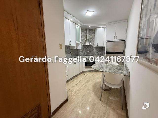 Apartamento en Campo Alegre, Caracas – 11