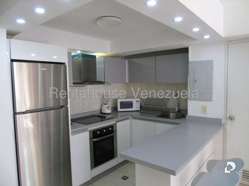 Apartamento en Los Palos Grandes, Caracas – 4