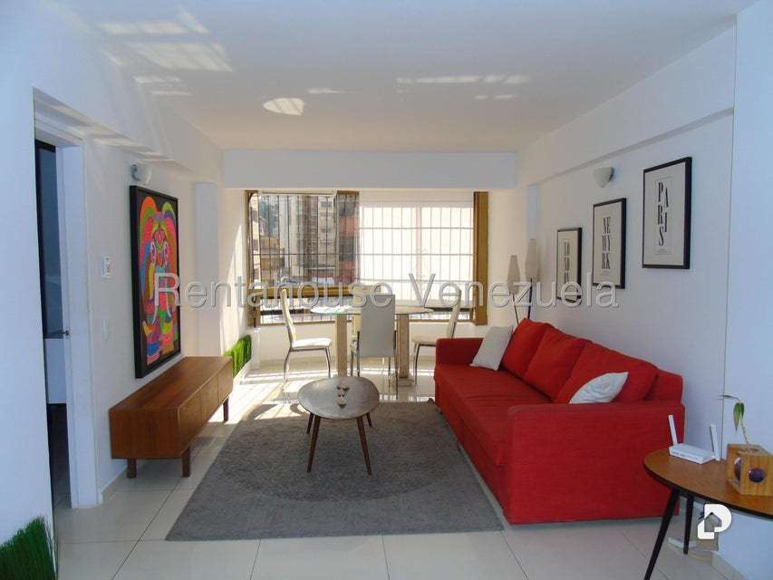 Apartamento en Los Palos Grandes, Caracas – 2
