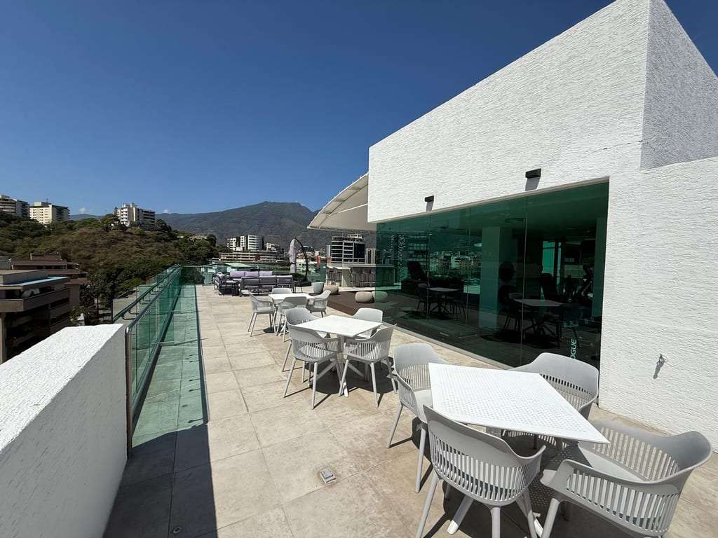 Apartamento en Las Mercedes, Caracas - 1
