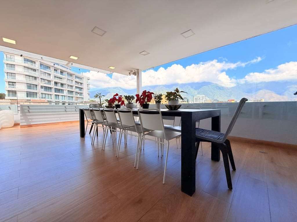 Penthouse en Los Naranjos (Las Mercedes), Caracas