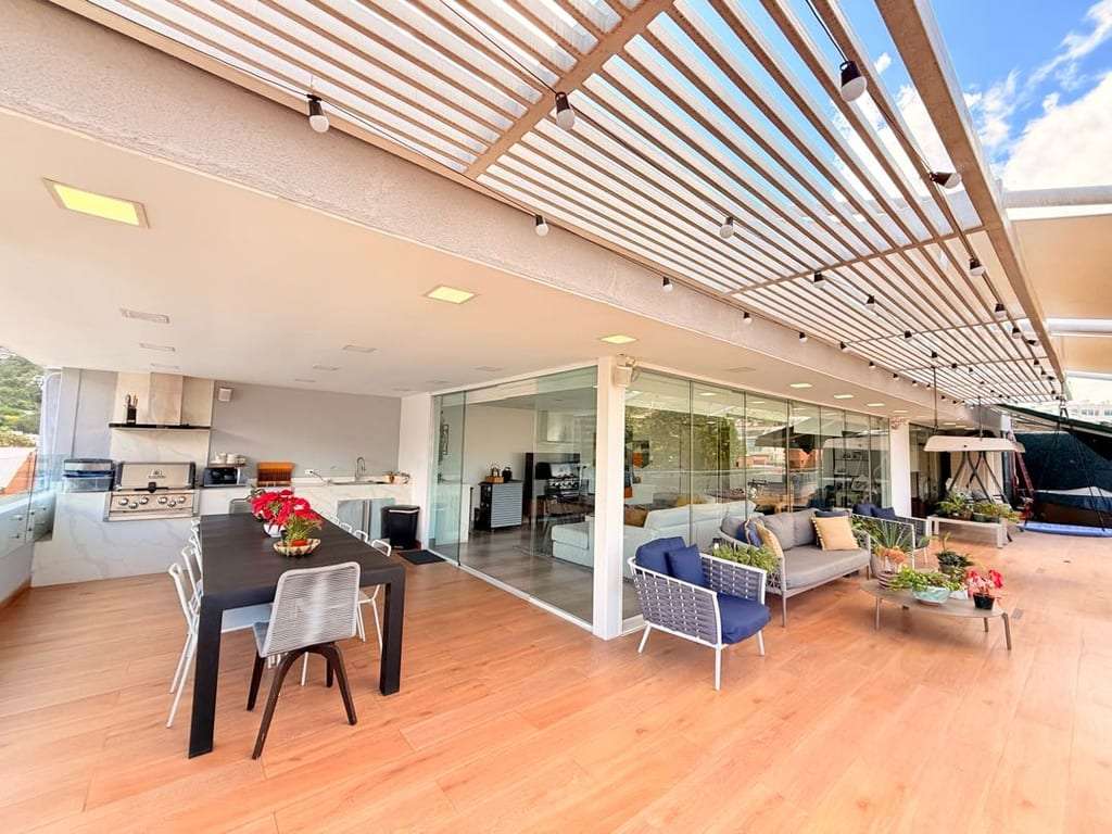 Penthouse en Los Naranjos (Las Mercedes), Caracas