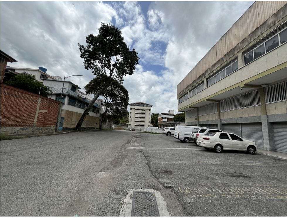 Edificio en El Marqués, Caracas - 1