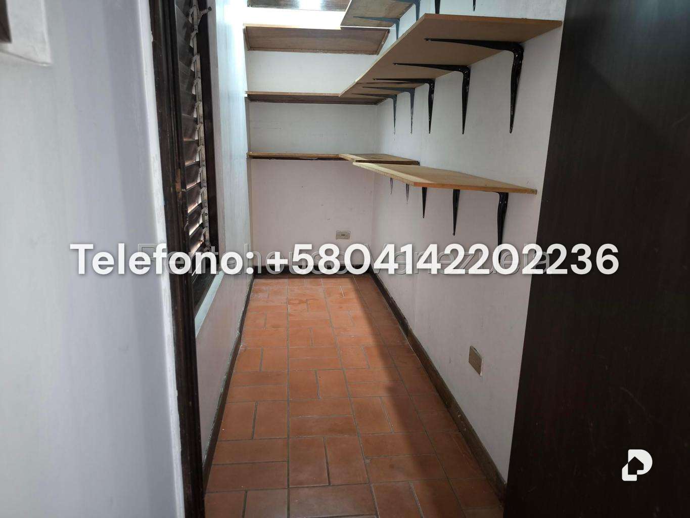 Casa en Cumbres de Curumo, Caracas – 38