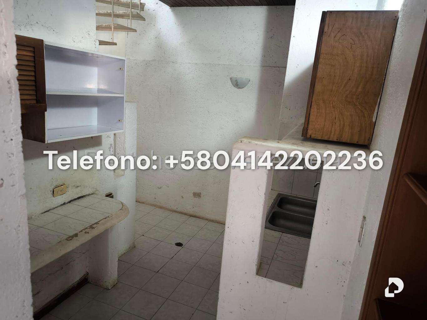 Casa en Cumbres de Curumo, Caracas – 17