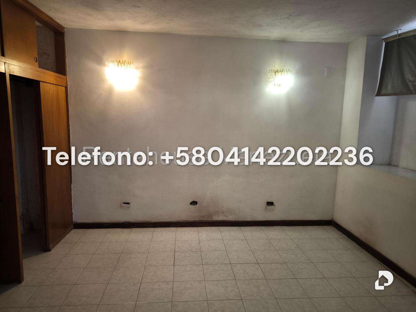 Casa en Cumbres de Curumo, Caracas – 14
