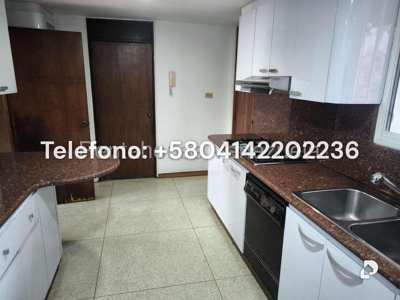 Casa en Cumbres de Curumo, Caracas – 21