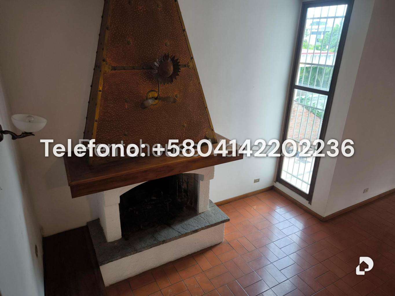 Casa en Cumbres de Curumo, Caracas – 23