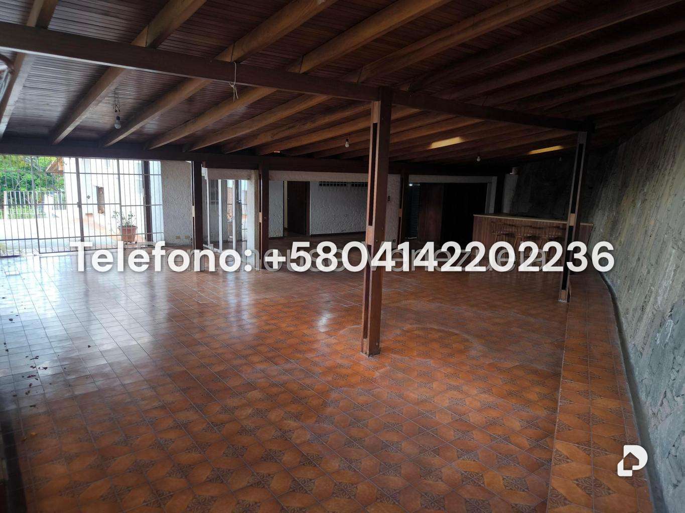 Casa en Cumbres de Curumo, Caracas – 30