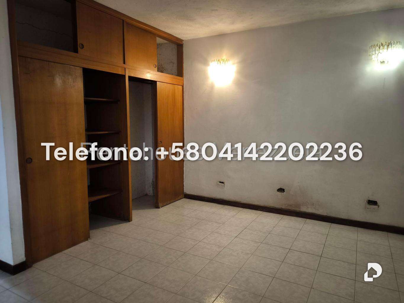 Casa en Cumbres de Curumo, Caracas – 15