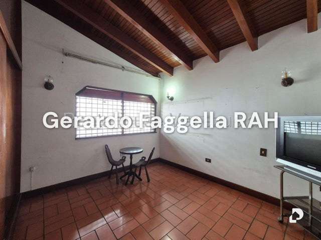 Casa en Colinas de Vista Alegre, Caracas – 7