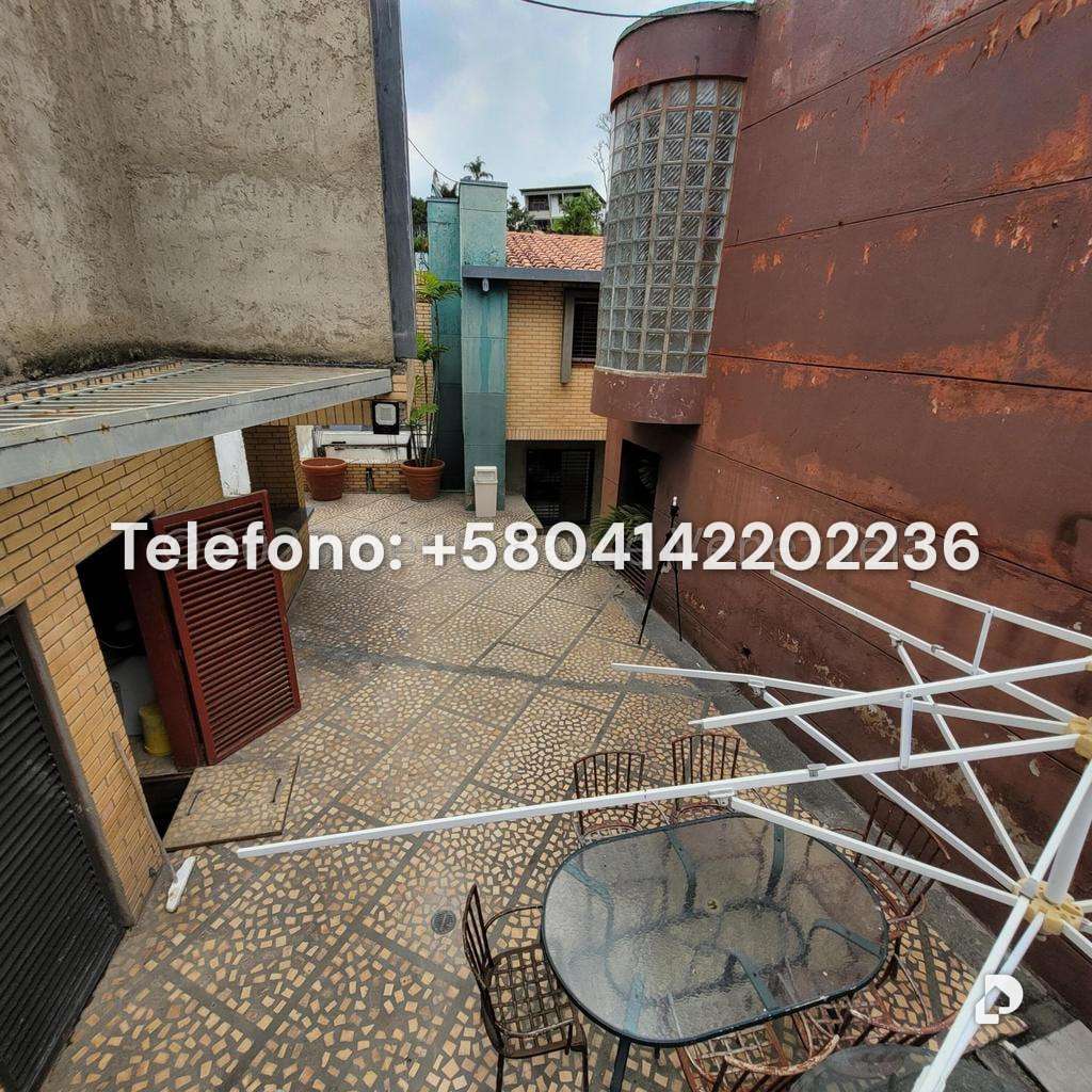 Casa en Cumbres de Curumo, Caracas – 38