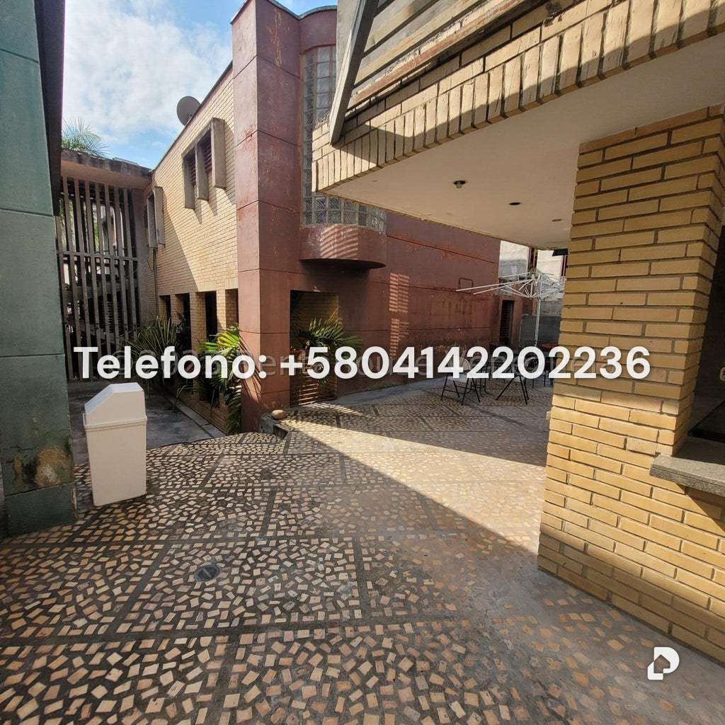 Casa en Cumbres de Curumo, Caracas – 37