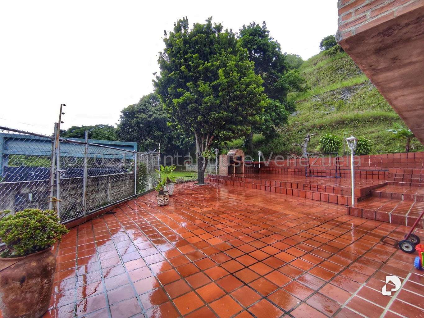 Casa en Santa Paula, Caracas – 25