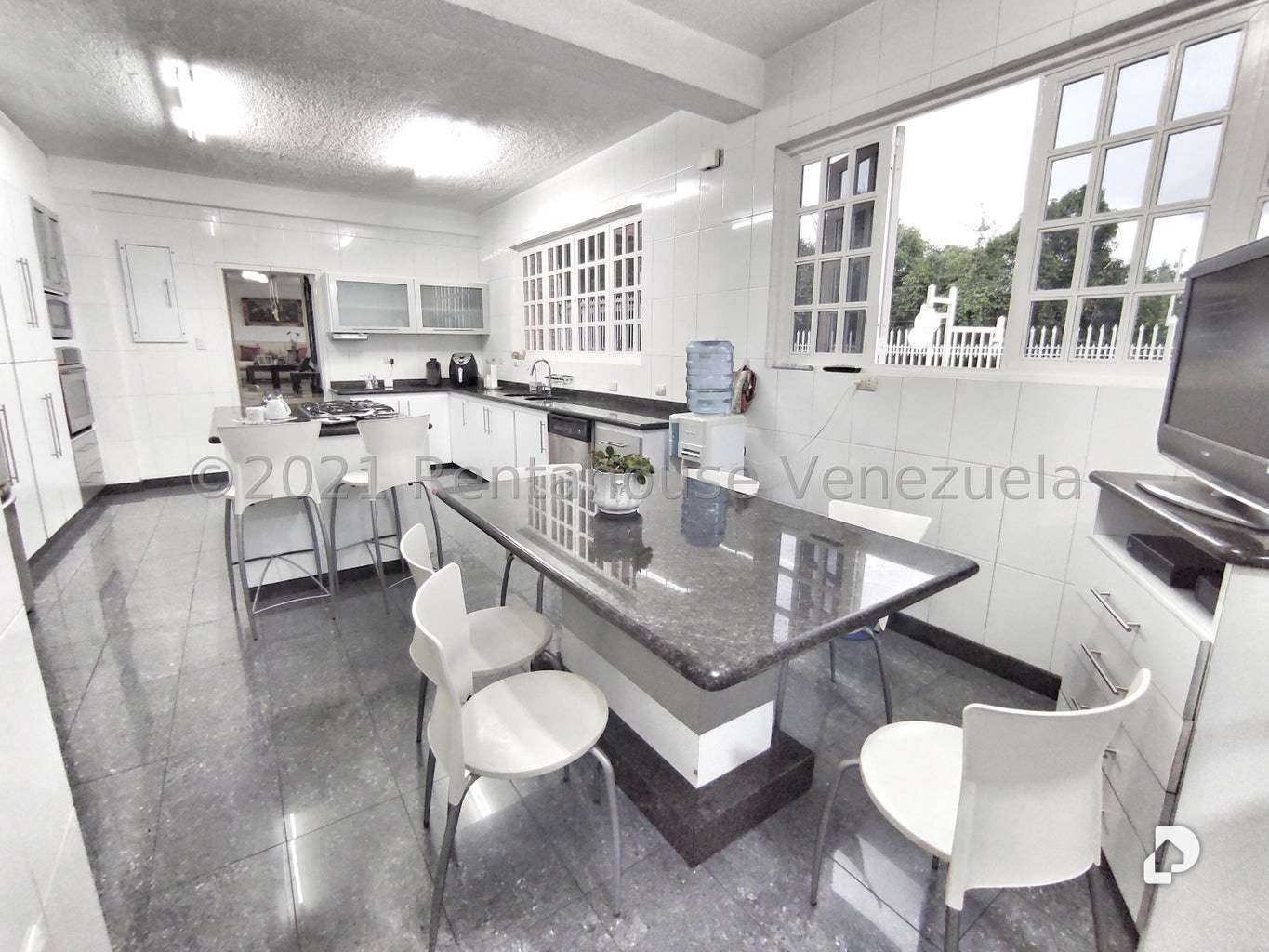 Casa en Santa Paula, Caracas – 12