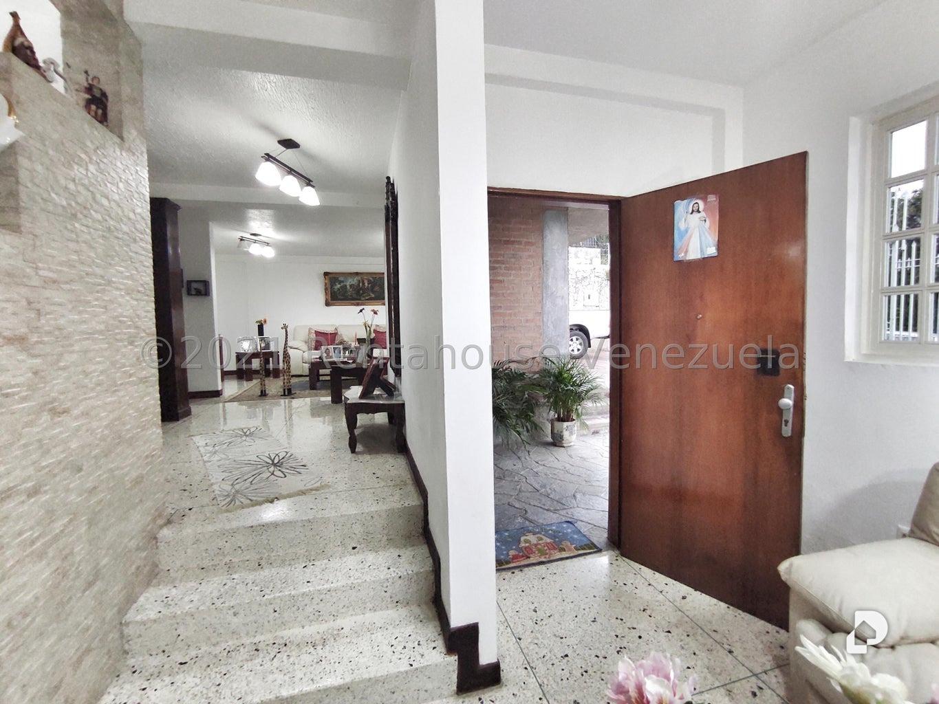 Casa en Santa Paula, Caracas – 4