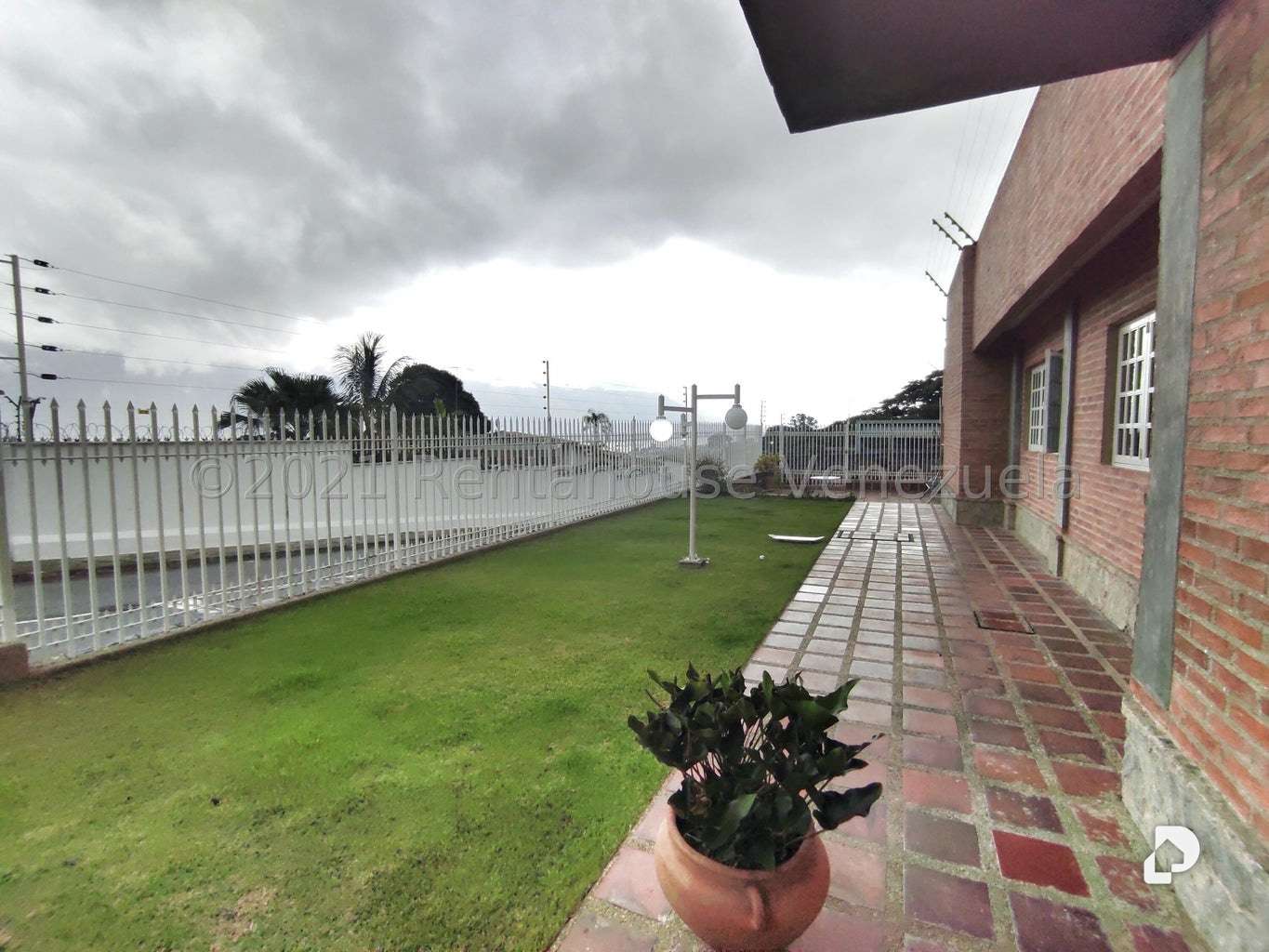 Casa en Santa Paula, Caracas – 2