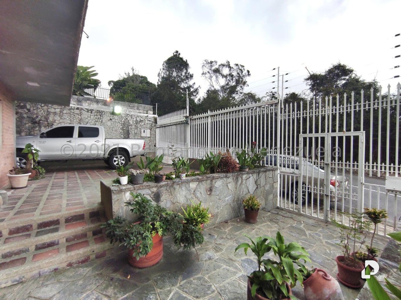 Casa en Santa Paula, Caracas – 3