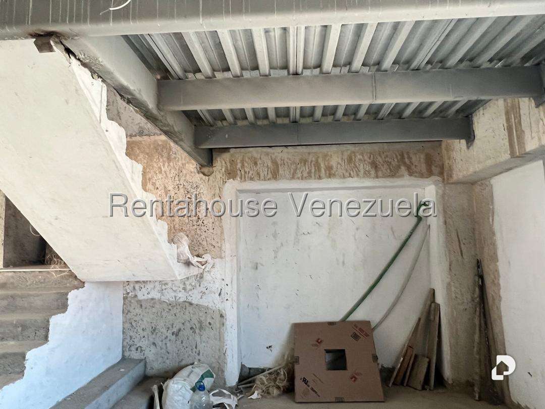 Apartamento en El Rosal, Caracas – 13