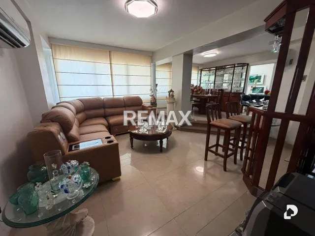 Apartamento en Santa María, Maracaibo – 12