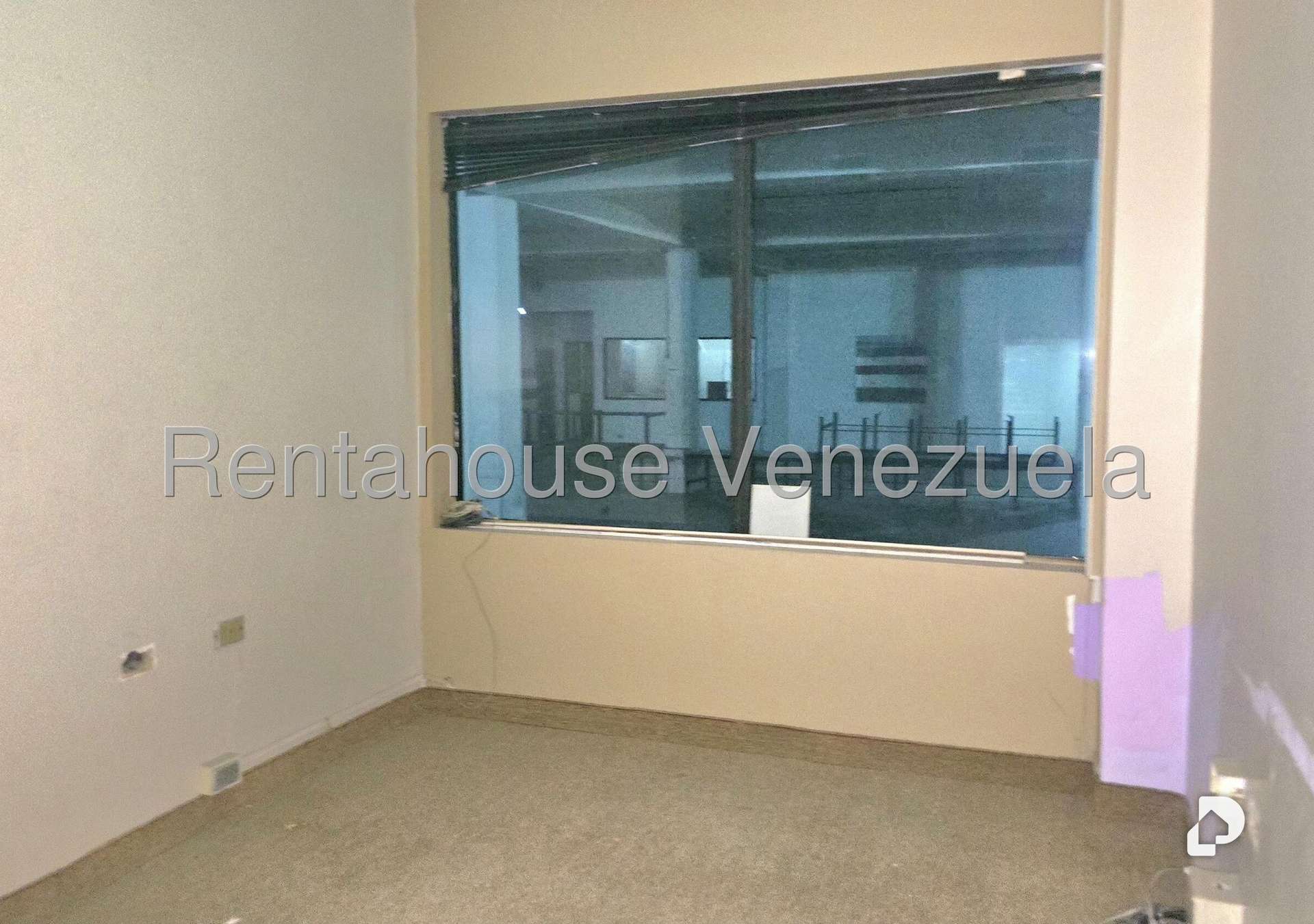 Local comercial en Piedra Azul, Caracas – 14