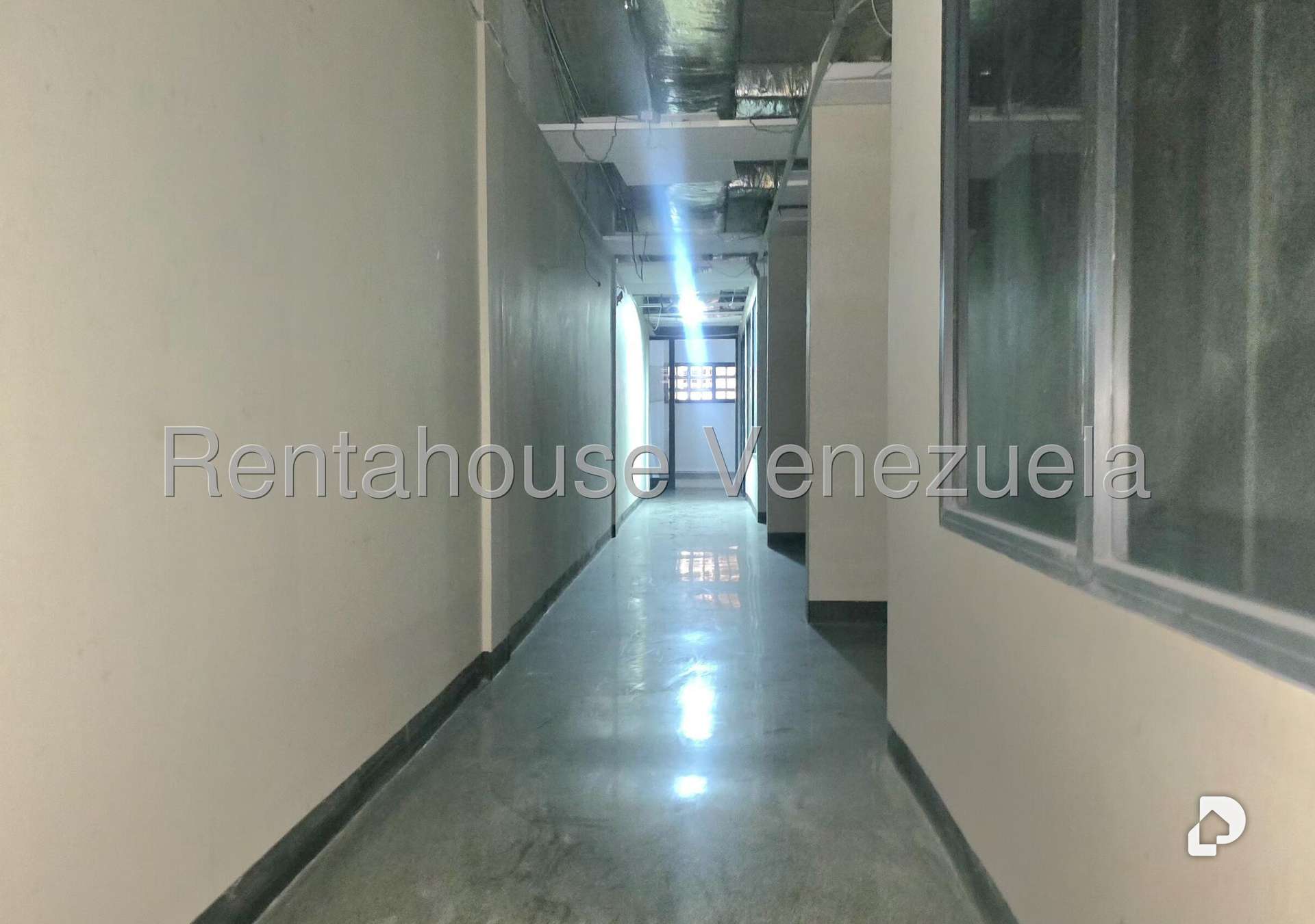 Local comercial en Piedra Azul, Caracas – 12