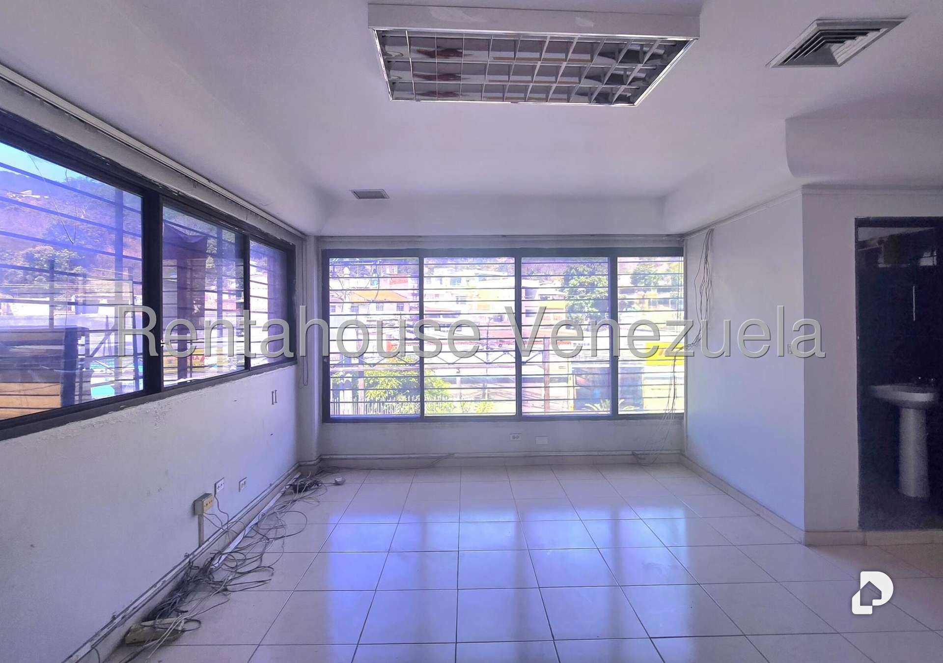 Local comercial en Piedra Azul, Caracas – 23