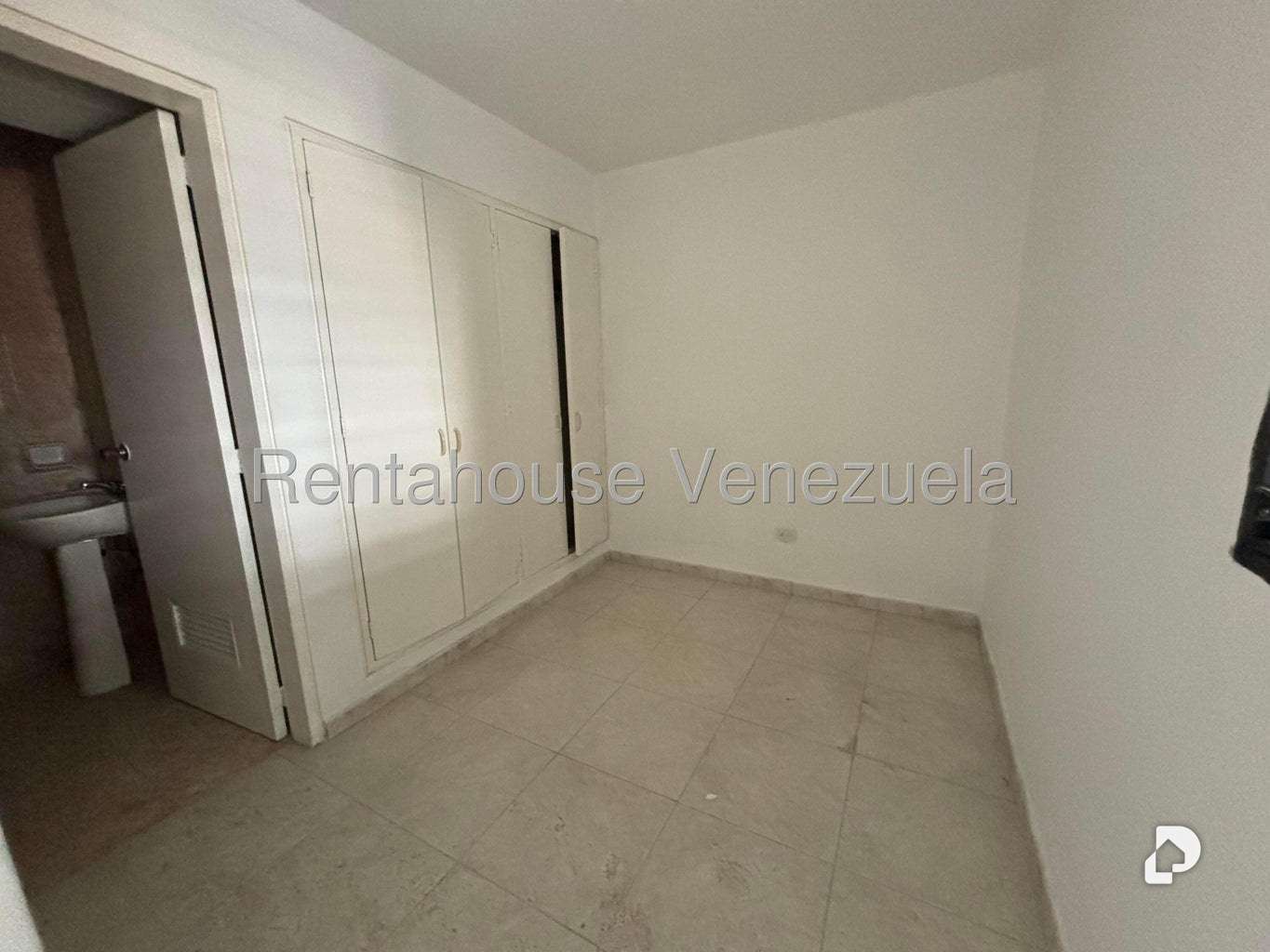 Apartment in Lomas del Avila, Caracas – 20