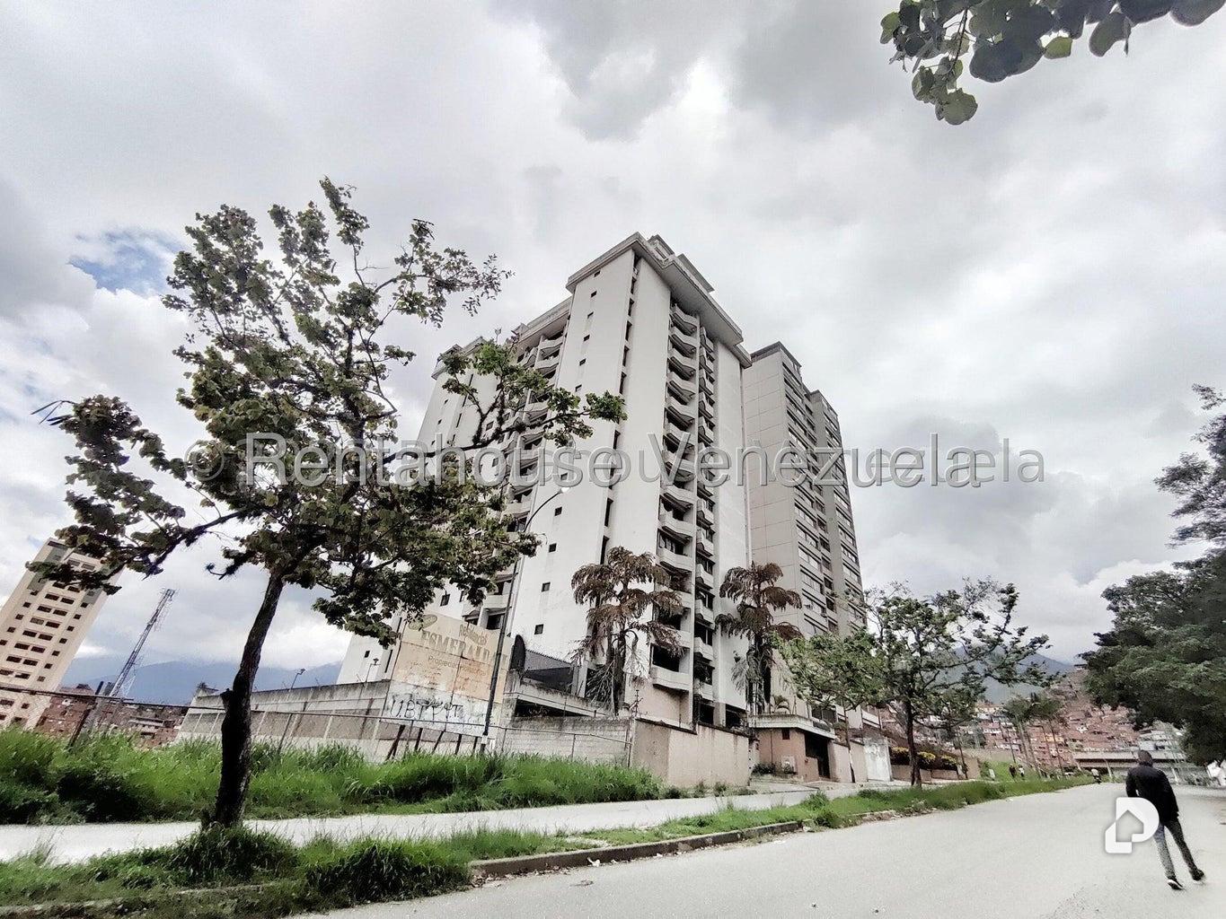 Apartment in Lomas del Avila, Caracas – 1