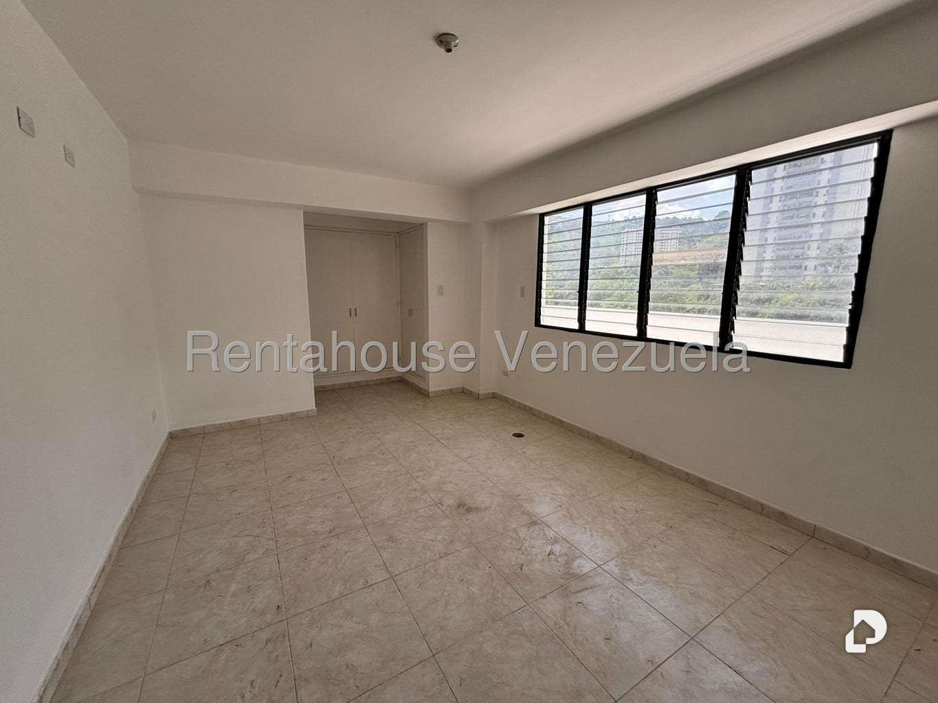 Apartment in Lomas del Avila, Caracas – 12