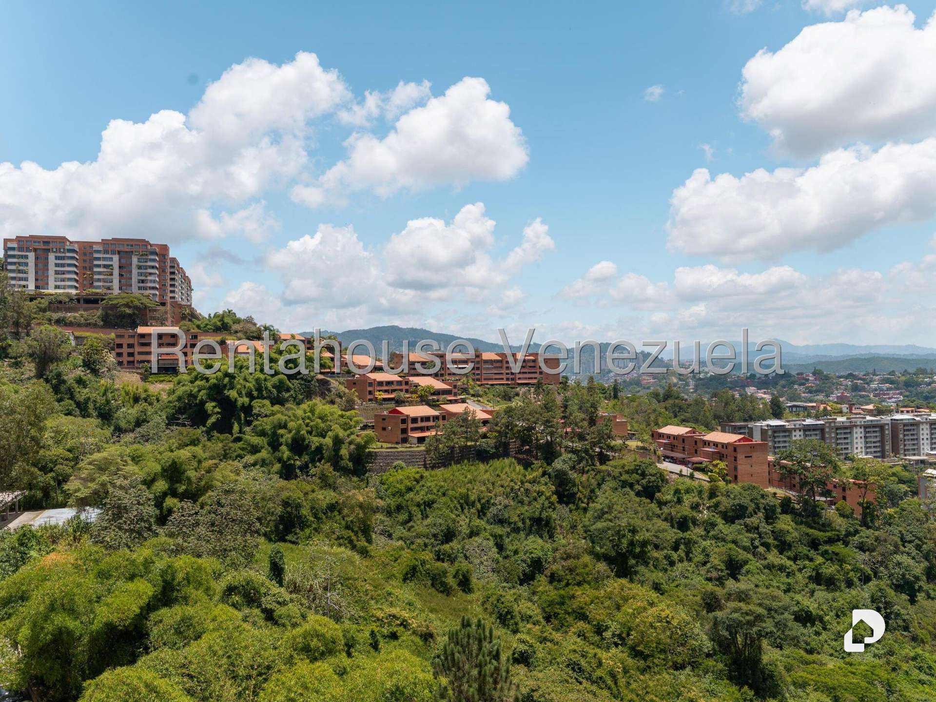Apartamento en Colinas de La Tahona, Caracas – 13