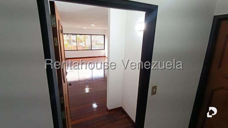 Apartamento en Altamira, Caracas – 2