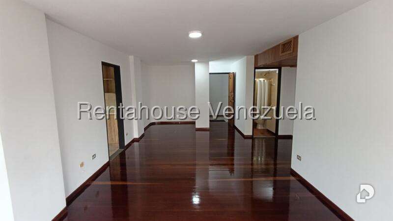 Apartamento en Altamira, Caracas – 6