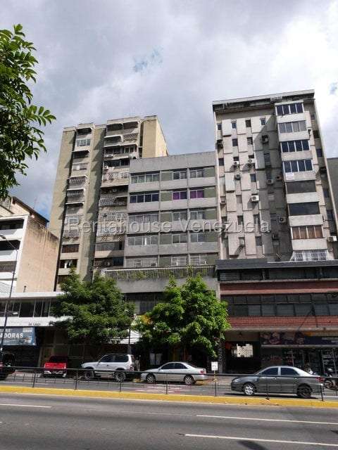 Oficina en Chacao, Caracas - 1