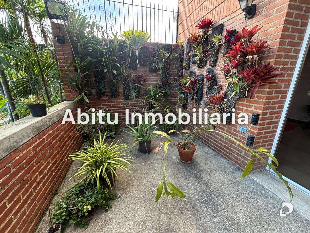 Apartamento en Los Palos Grandes, Caracas – 8