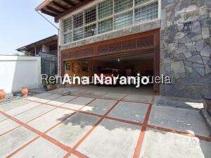 Casa en Prados del Este, Caracas – 28