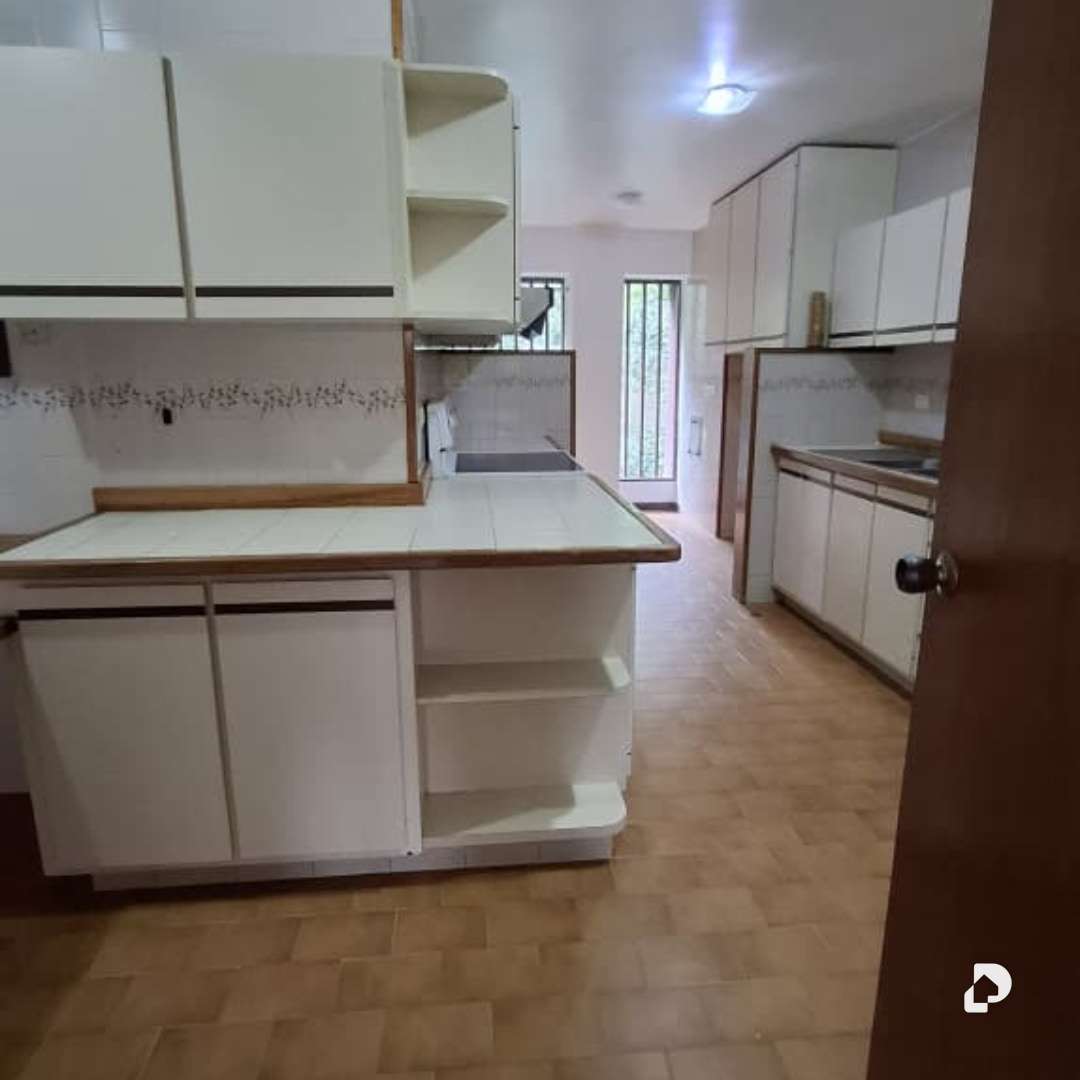 Apartamento en La Lagunita, Caracas – 12