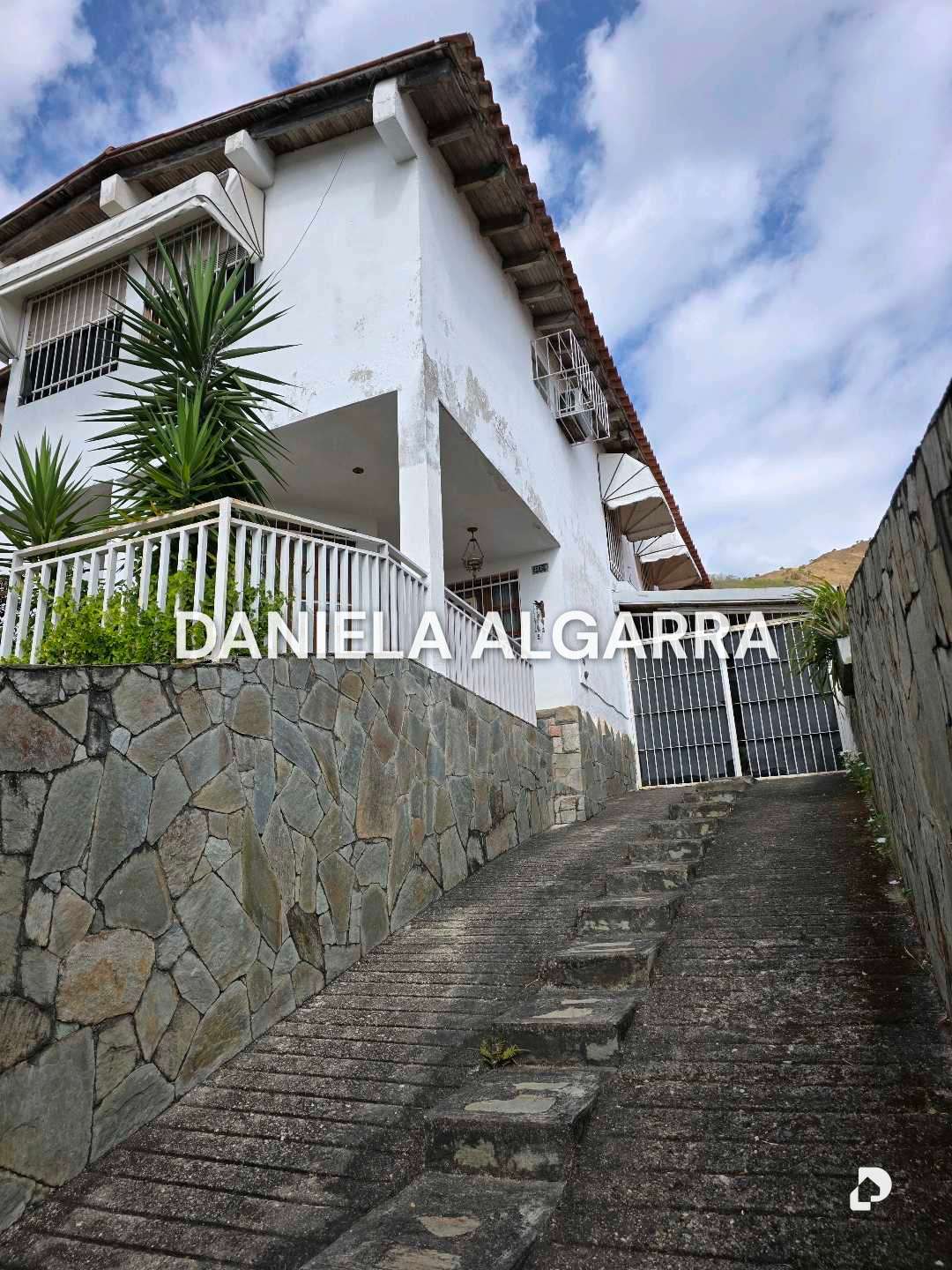 House in Carialinda, Valencia – 2